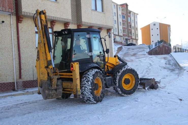 Bayburt Belediyesinden karla mücadele çalışması