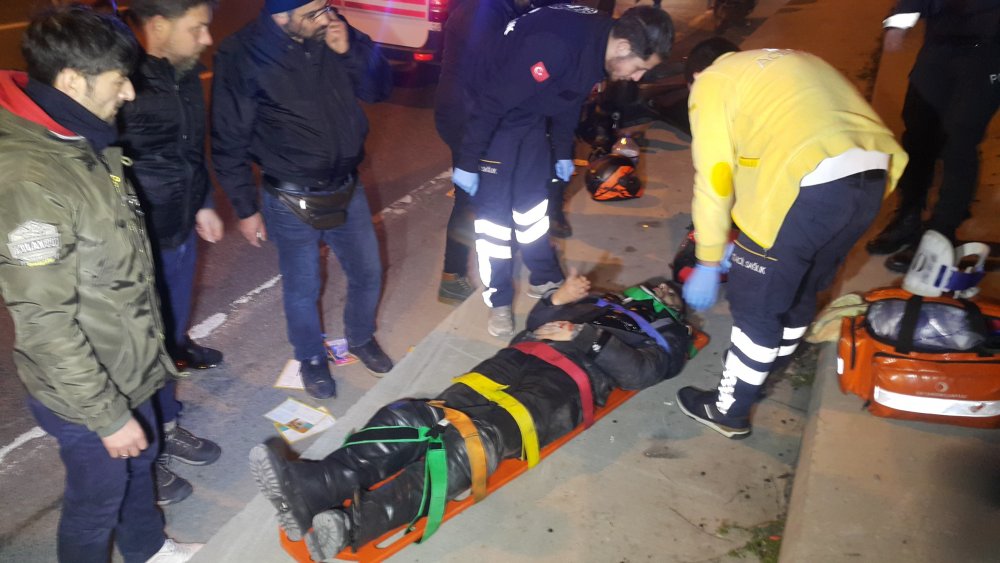 Şişli'de otomobil motosiklete çarptı: 1'i kadın, 2 yaralı 