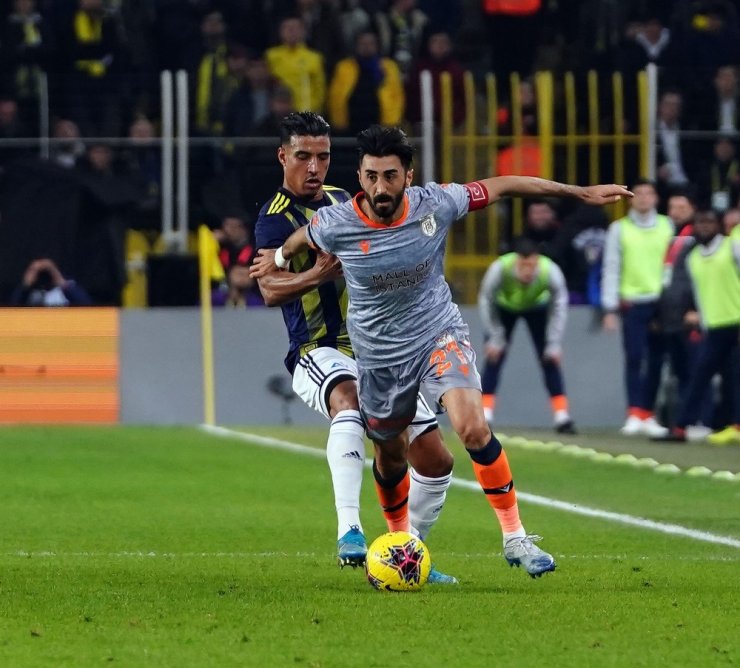 Süper Lig: Fenerbahçe: 0 - Başakşehir: 0 (İlk yarı)