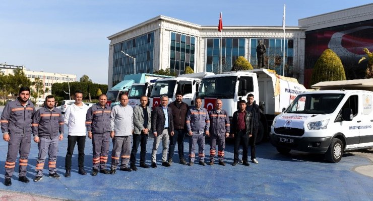 Antalya’dan 5 kamyon yardım malzemesi Elazığ için yola çıktı
