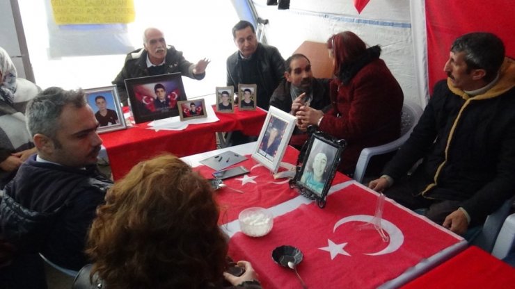 HDP önünde evlat nöbeti tutan ailelerden Bursa’da açılacak çadıra tepki