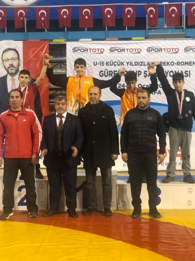 Ağrılı Güreşçi Cihat Elkatmış Türkiye 2.si oldu