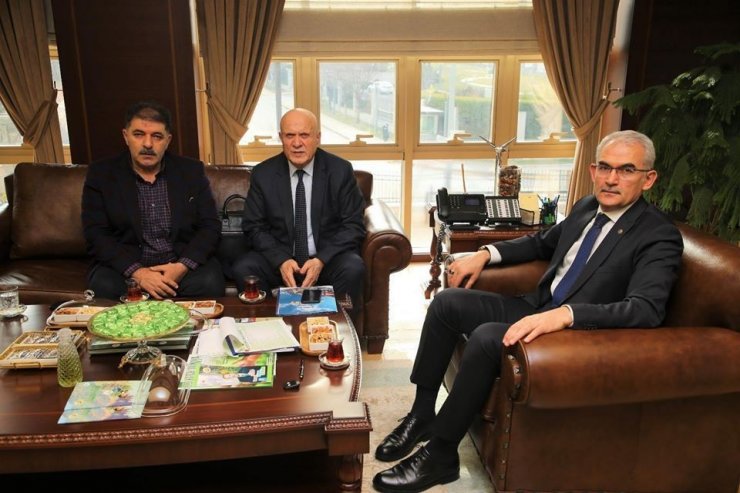 Başkan Pekmezci Ankara’da ziyaretlerde bulundu