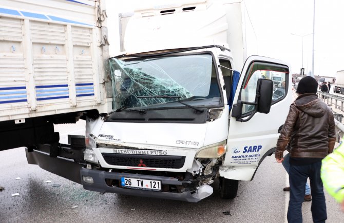 Burdur'da 5 araçlık zincirleme kaza: 1 yaralı