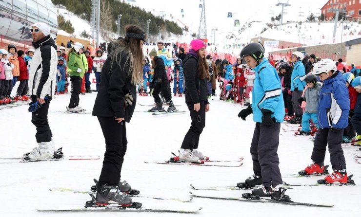 Başkan Sekmen: “Erzurum’da kayak bilmeyen çocuk kalmayacak”