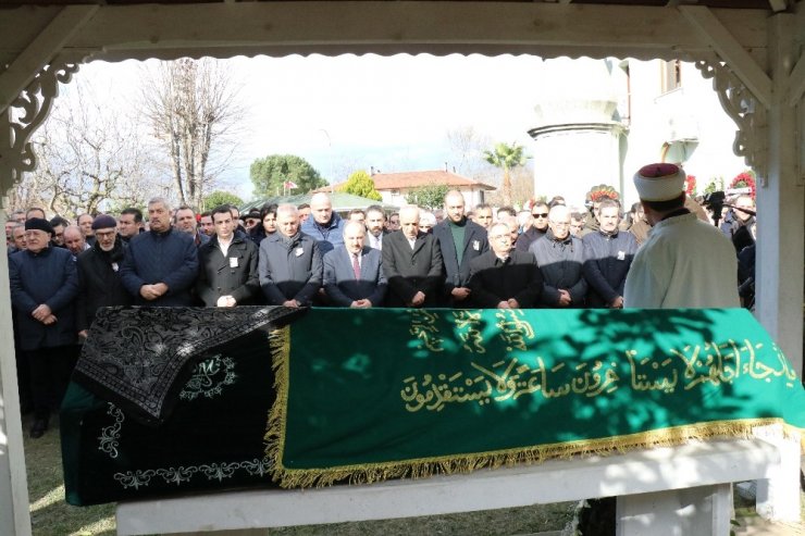 Bakan Varank, SATSO Başkanı Altuğ’un eşinin cenazesine katıldı