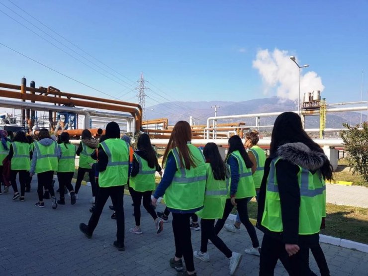 Dedikoduya değil, gözlerine inanmak için gezi düzenlediler