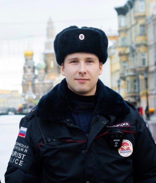Rusya’da nehre düşen genci polis kurtardı