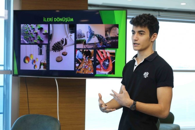 Çevreci öğrenciler Başkan Sandal’a projelerini anlattı