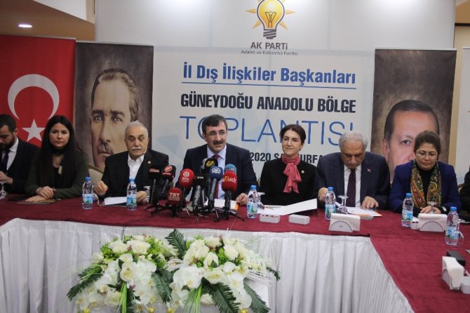 AK Parti Genel Başkan Yardımcısı Yılmaz: “İblid’ de etnik ve mezhep temizlediğine seyirci kalamayız”