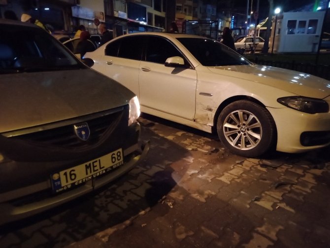 Bursa’da Alkollü Sürücü Duran Araca Çarptı