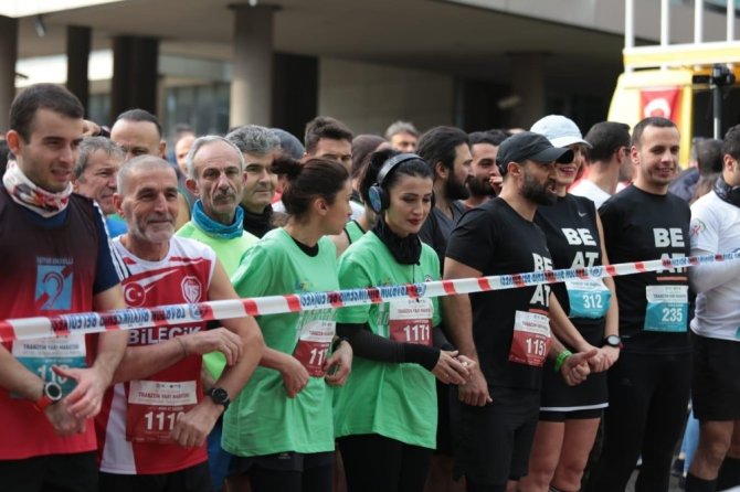 40. Uluslararası Trabzon Yarı Maratonu’nu koşuldu