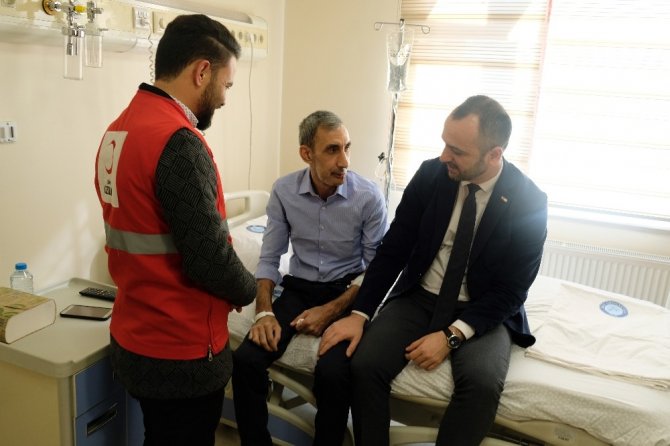 Bombalı saldırıda çenesini kaybeden adama Türk hekimleri umut oldu