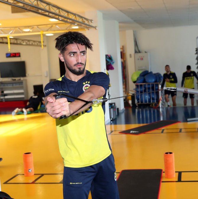 Fenerbahçe’de ara vermeden Antalyaspor hazırlıklarına başladı