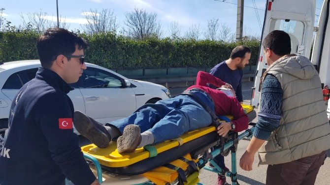 Bursa’da motosiklete çarpan araç sürücüsü kayıplara karıştı