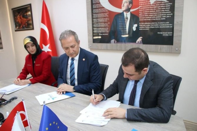 Kayseri’de dezavantajlı vatandaşlar için iş eğitimi protokolü imzalandı