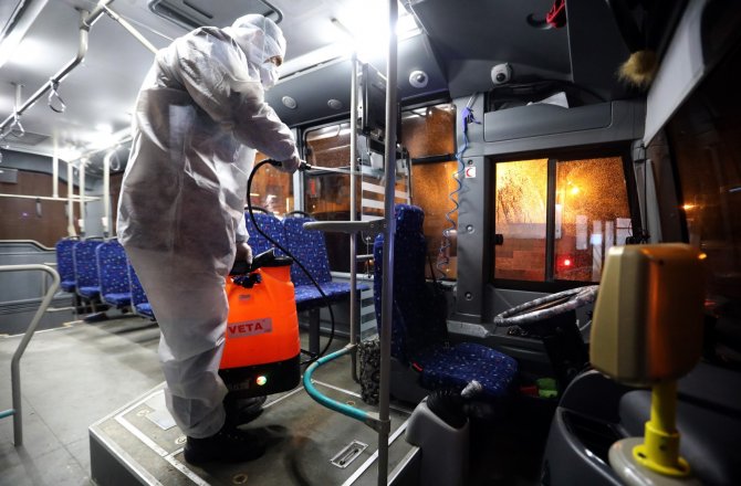Van'da toplu taşıma araçlarında 'koronavirüs' ilaçlaması 