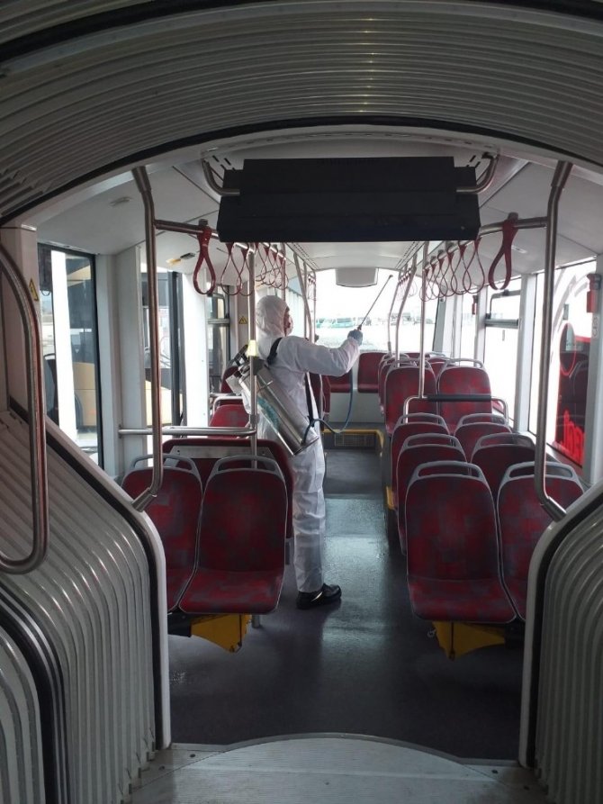 Manisa’da otobüsler dezenfekte edildi