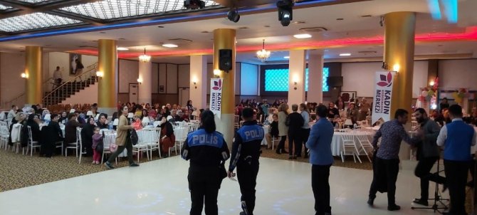 Antalya Polisi 650 kadına KADES’i anlattı