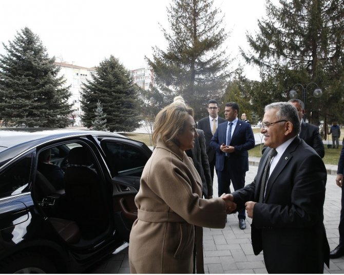 Kültür ve Turizm Bakan Yardımcısı Özgül Özkan Yavuz Başkan Büyükkılıç’ı ziyaret etti