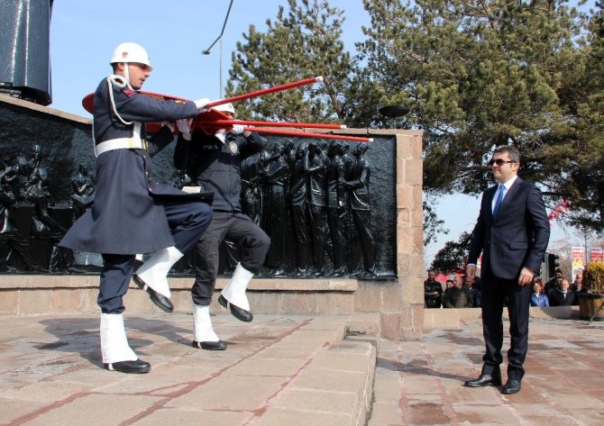 Erzurum’da 12 Mart coşkusu ile ilgili görsel sonucu