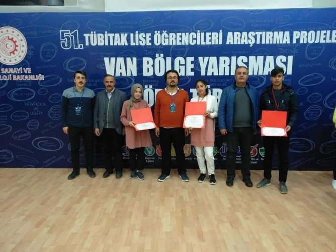 Ahlat’tan TÜBİTAK bölge yarışmasında 2 birincilik