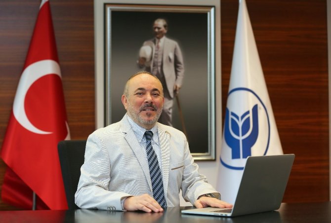 Yaşar Üniversitesi uzaktan eğitime başladı