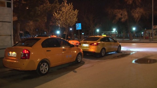 Başkent’te taksiciler Bakanlığın genelgesine uydu