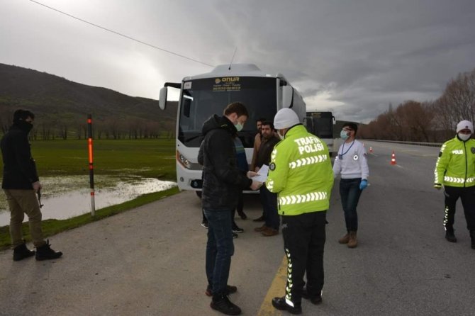 Güroymak’ta 3 otobüs sürücüsüne korona virüs cezası