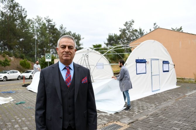 Kemer’de hastanelere sahra çadırı kuruluyor