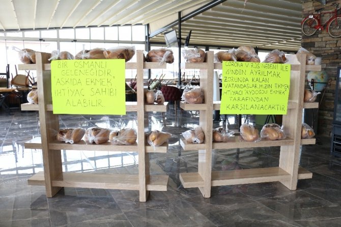 Konya’da fırıncıdan ihtiyaç sahiplerine askıda ekmek