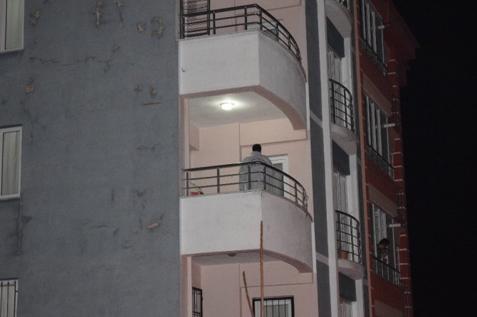 Malatya’da balkondan düşen şahıs ağır yaralandı