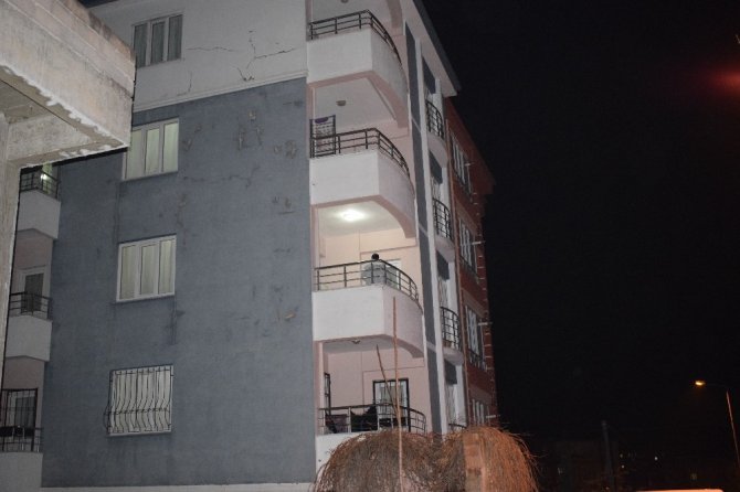 Malatya’da balkondan düşen şahıs ağır yaralandı