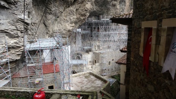 Sümela Manastırı’ndaki restorasyon çalışmalarına Korona engeli