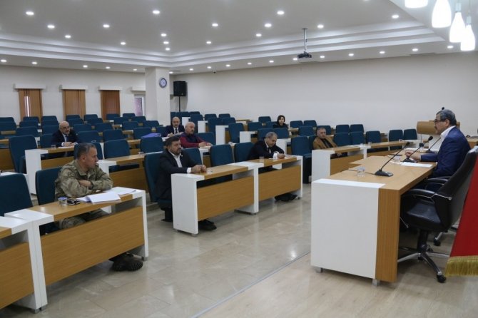 Mevsimlik işçiler konusunda Kovid-19 tedbirleri toplantısı yapıldı