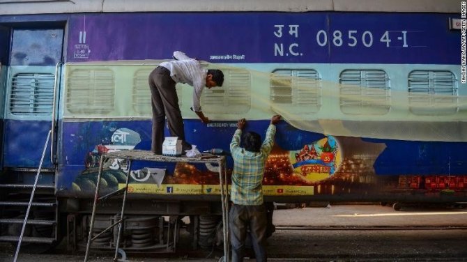 Hindistan’da tren vagonları karantina merkezine dönüştürüldü