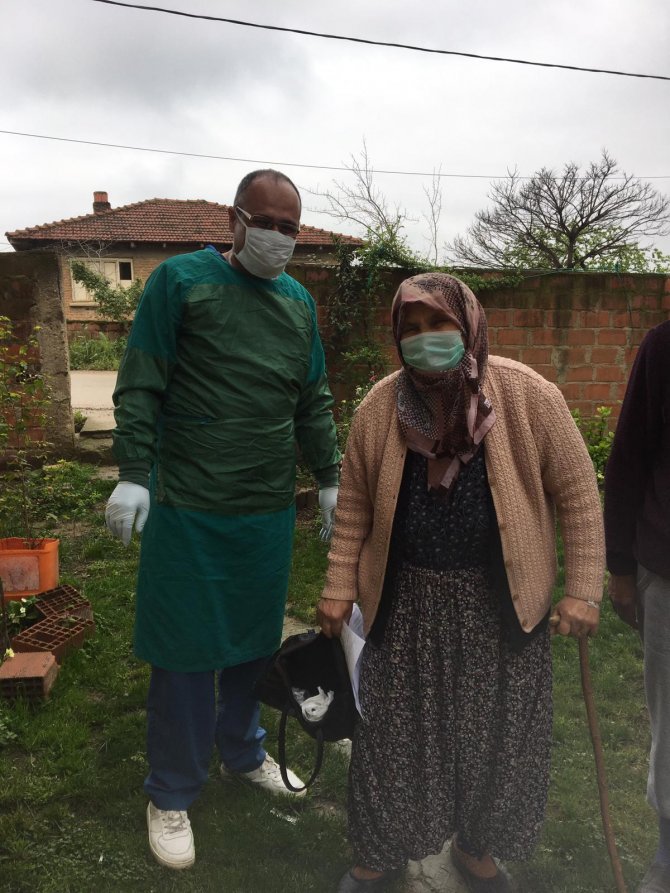80 yaşındaki Nazmiye nine, koronavirüsü yendi