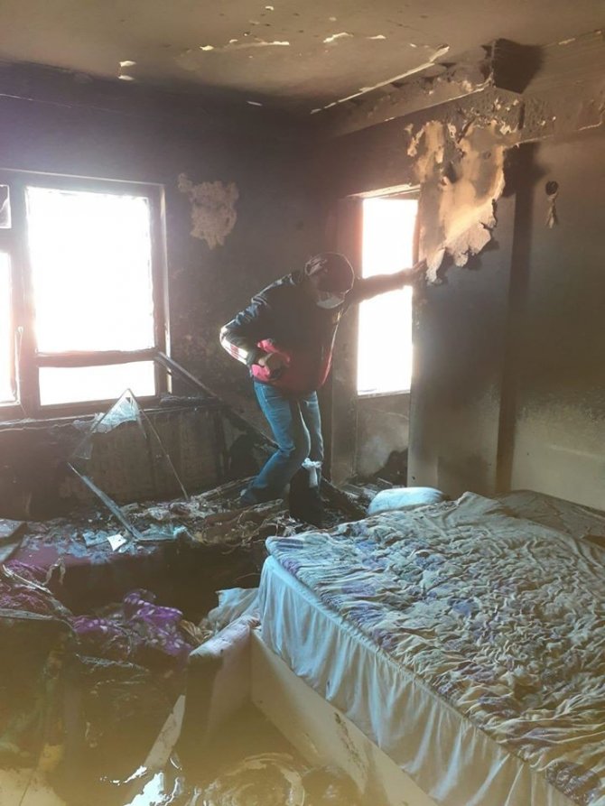 Türkeli’de apartmanda korkutan yangın