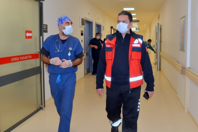 Eskişehir İl Sağlık Müdürü Prof. Dr. Uğur Bilge hastaneleri ziyaret etti