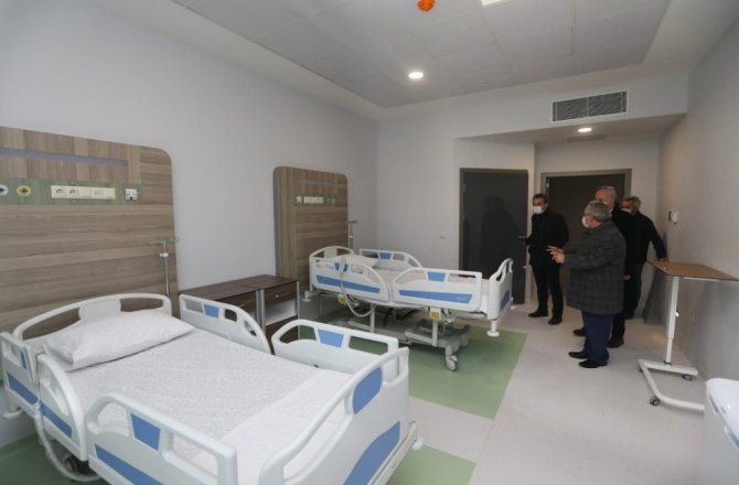 Vali Nayir, yeni hastaneyi yerinde inceledi