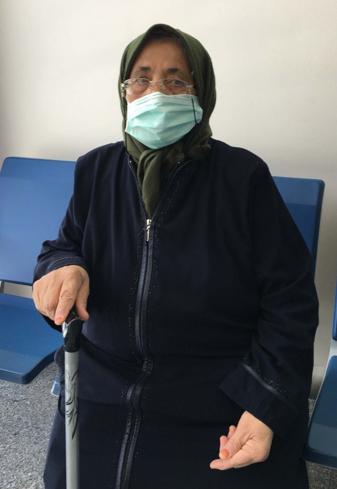 Konya'dan sevindiren haber! Kronik hastalıkları olan 74 yaşındaki kadın, koronavirüsü yendi