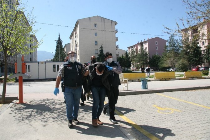 Polis Haftası’nda 2 polisi darp eden şahıslar adliyeye sevk edildi