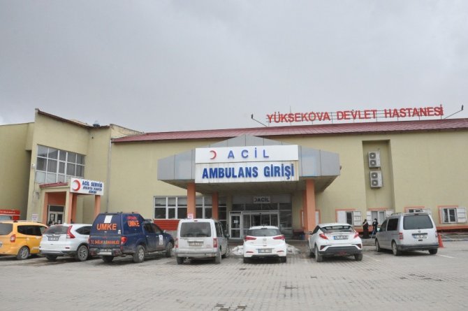 Yüksekova’da korona virüsü tedavisi gören 3 hasta taburcu oldu