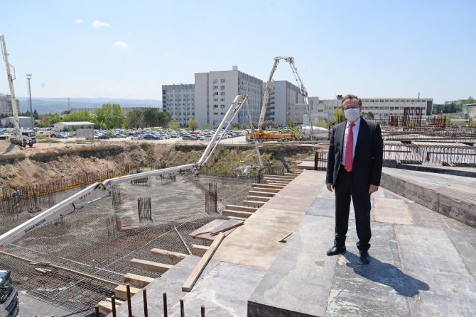 Bursa Uludağ Üniversitesi Yeni Camii hayırseverlerden destek bekliyor