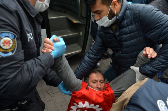 DİSK önünden Taksim'e yürümek isteyen gruba gözaltı