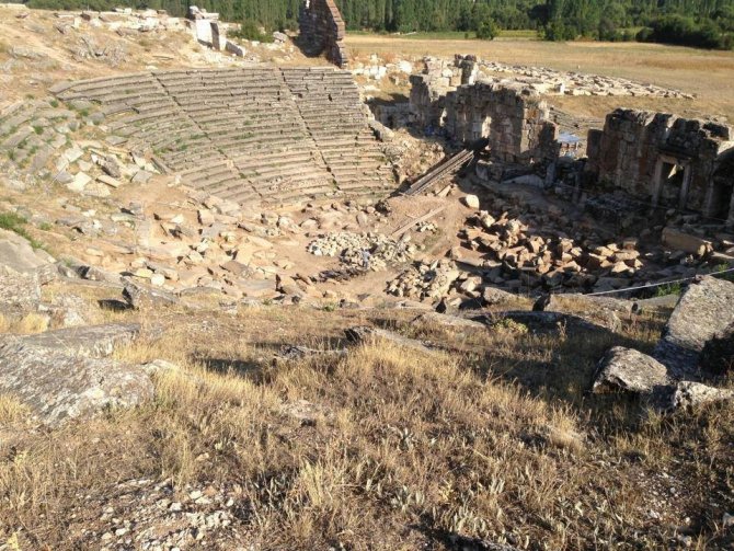 Aizanoi Antik Kenti ziyaret yasağı uzatıldı