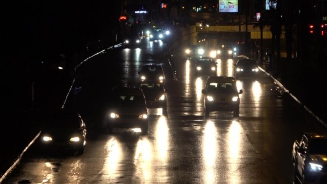 Antalyalılar kısıtlama sonrası sokağa döküldü