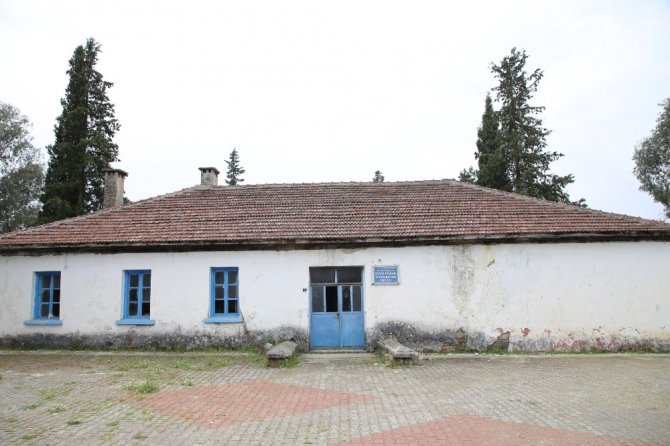 Kaş’ta eski okul binaları hayat buluyor