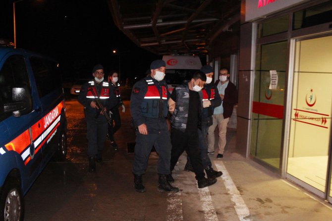 Konya'da 2'si cezaevi firarisi 3 kişi, aynı evde yakalandı