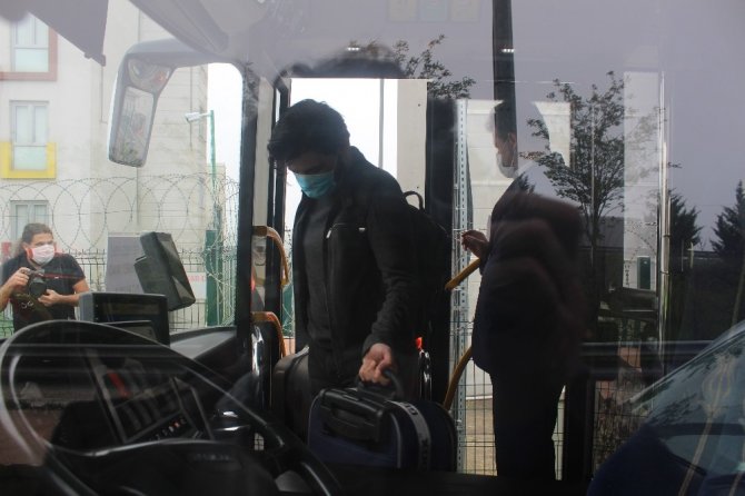 İngiltere’den döndükten sonra Kocaeli’de karantinaya alınan 342 kişi tahliye edildi